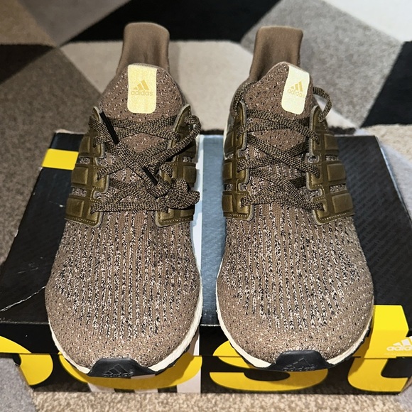 Adidas Ultraboost - Picture 2 of 7